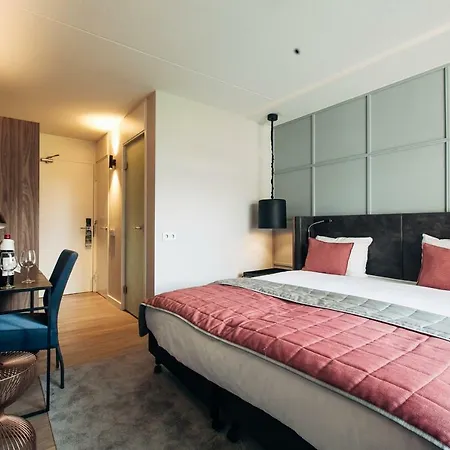 Отель Landgoed Oud Poelgeest - Leiden Угстгест