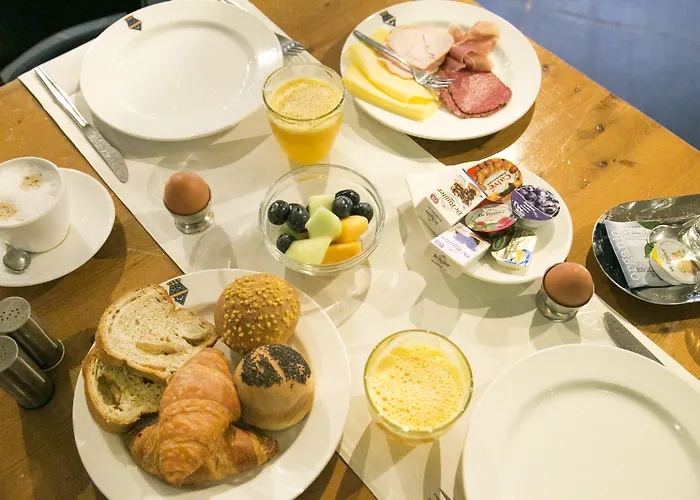 Отель Landgoed Oud Poelgeest - Leiden