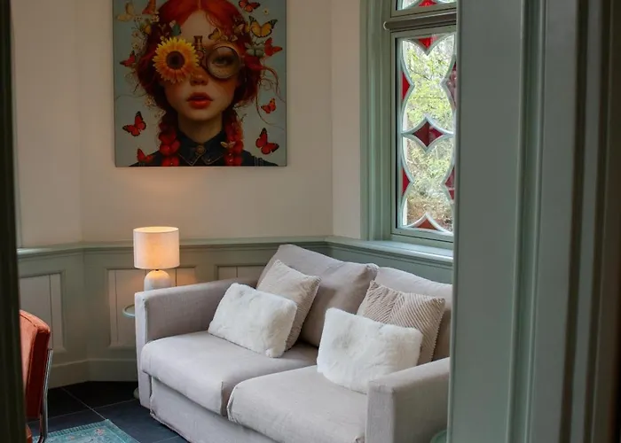 Отель Landgoed Oud Poelgeest - Leiden Угстгест